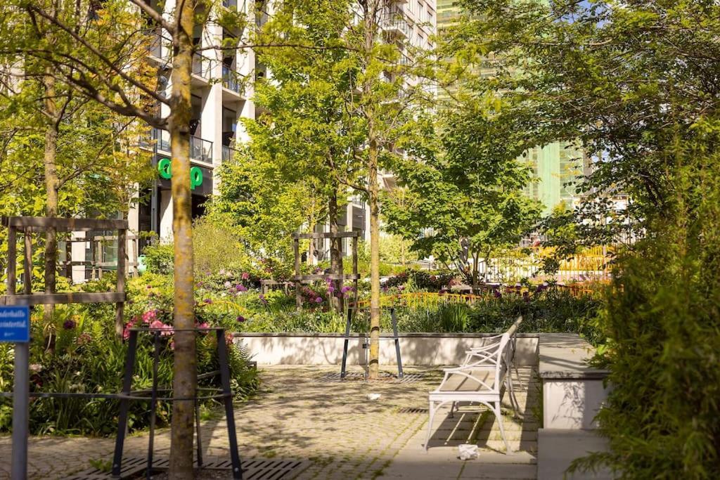 Modern Elegance I Hagastaden Apartment Stockholm Ngoại thất bức ảnh